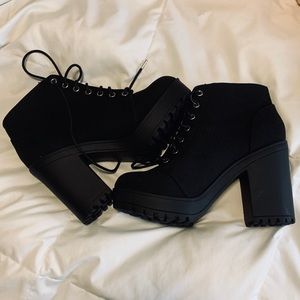 Combat Boots w/ Thick Heel